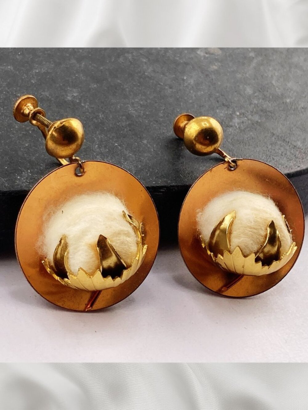 VINTAGE copper and real cotton ball flower screw-back earrings boho 1940s 1950s